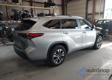 2023 Toyota Highlander Xle из США, поврежденный, VIN 5TDKDRBH7PS040152